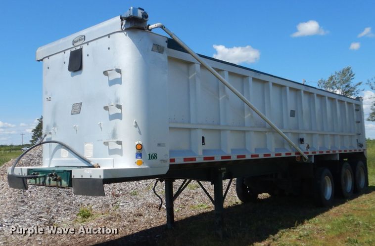 image for item FT9019 1996 East end dump trailer