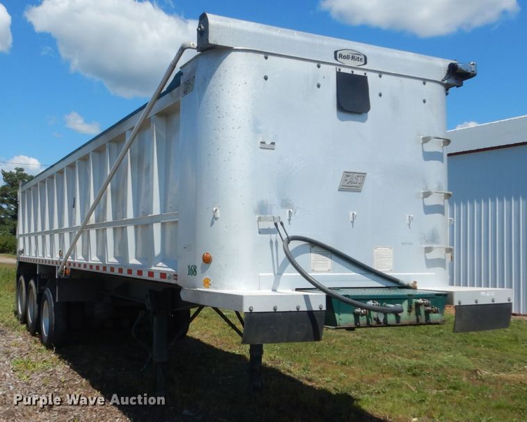 image for item FT9019 1996 East end dump trailer