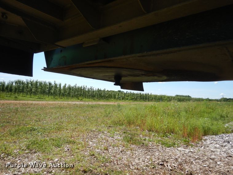 image for item FT9019 1996 East end dump trailer