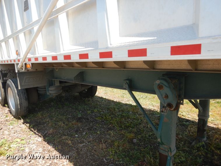 image for item FT9019 1996 East end dump trailer