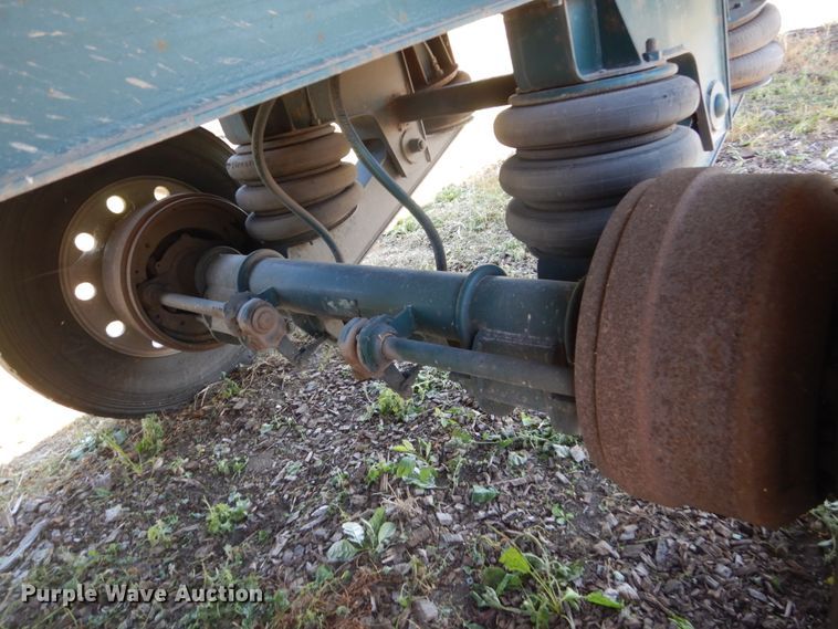 image for item FT9019 1996 East end dump trailer