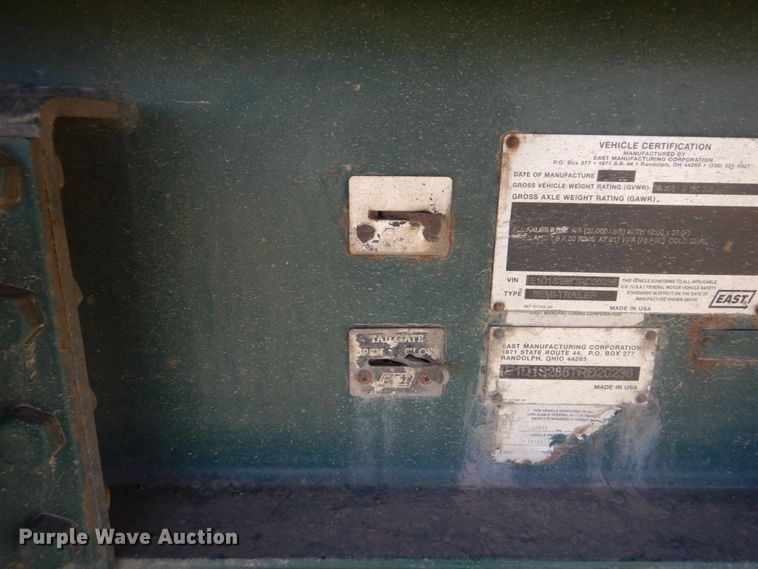 image for item FT9019 1996 East end dump trailer