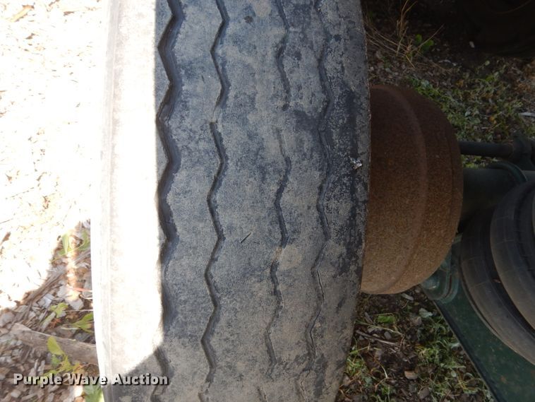 image for item FT9019 1996 East end dump trailer