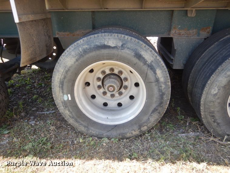 image for item FT9019 1996 East end dump trailer