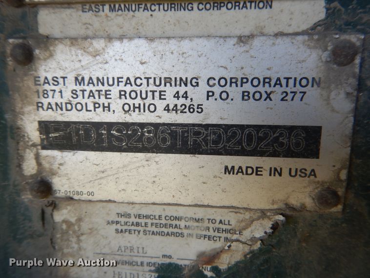 image for item FT9019 1996 East end dump trailer