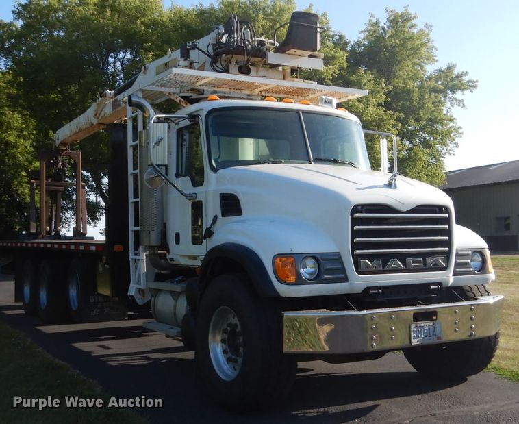 image for item FT9021 2004 Mack Granite  crane truck