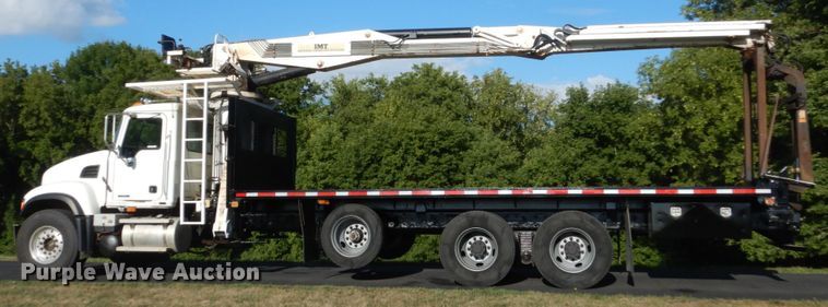 image for item FT9021 2004 Mack Granite  crane truck