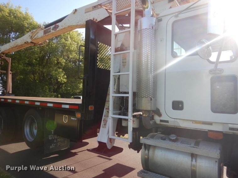 image for item FT9021 2004 Mack Granite  crane truck