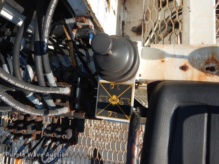 image for item FT9021 2004 Mack Granite  crane truck