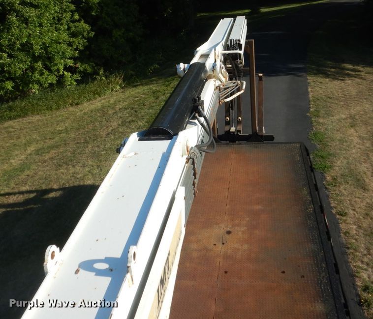 image for item FT9021 2004 Mack Granite  crane truck