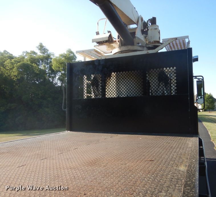 image for item FT9021 2004 Mack Granite  crane truck