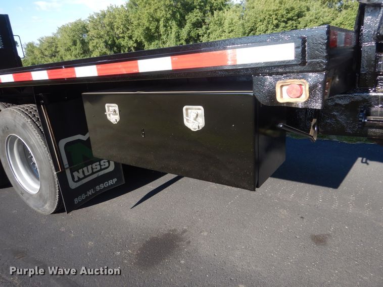 image for item FT9021 2004 Mack Granite  crane truck