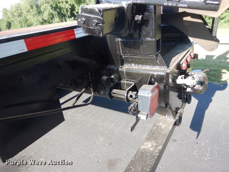 image for item FT9021 2004 Mack Granite  crane truck