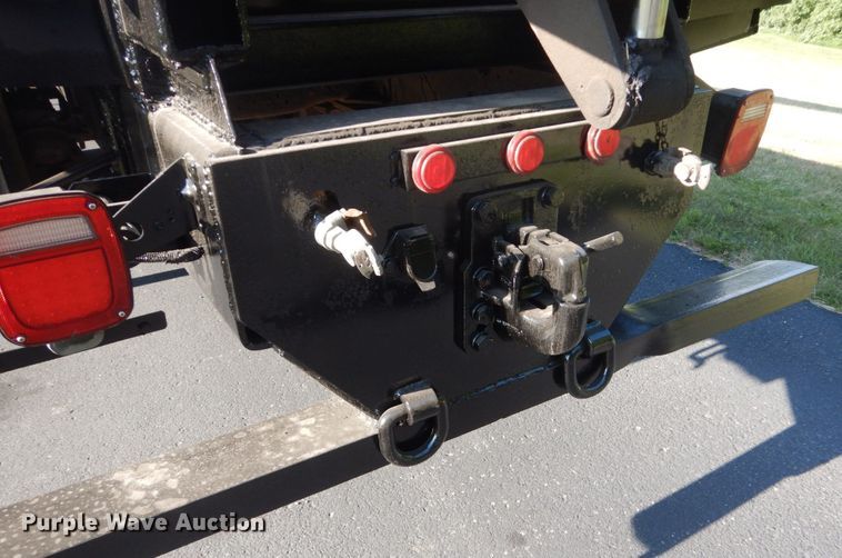 image for item FT9021 2004 Mack Granite  crane truck