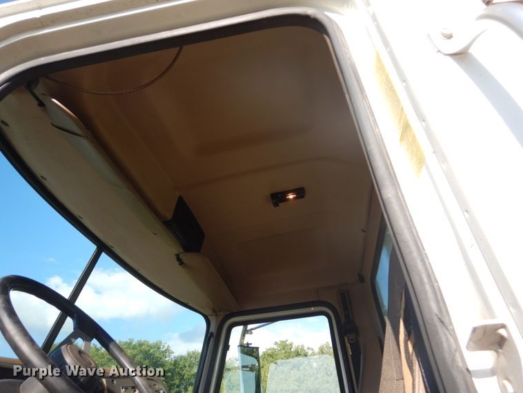 image for item FT9021 2004 Mack Granite  crane truck