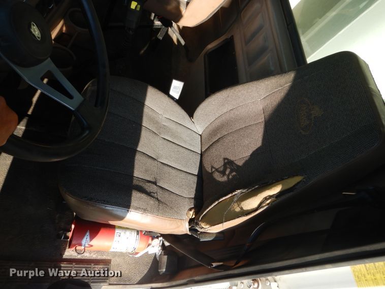 image for item FT9021 2004 Mack Granite  crane truck