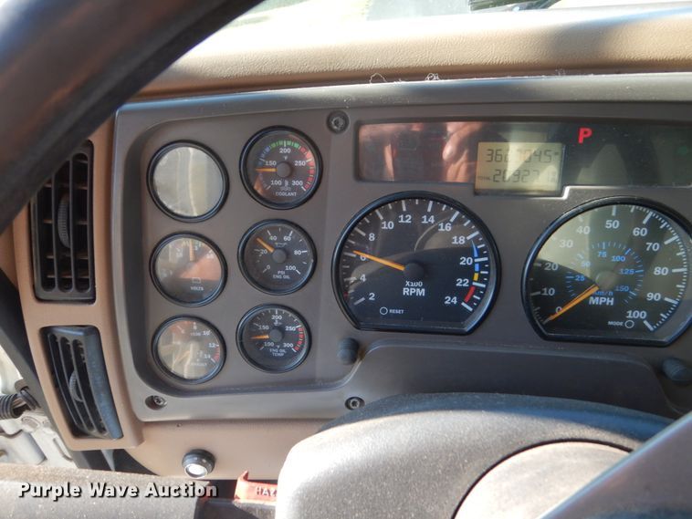 image for item FT9021 2004 Mack Granite  crane truck