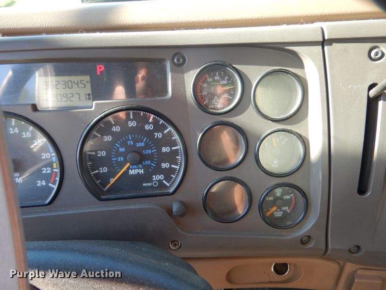 image for item FT9021 2004 Mack Granite  crane truck