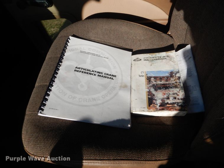 image for item FT9021 2004 Mack Granite  crane truck