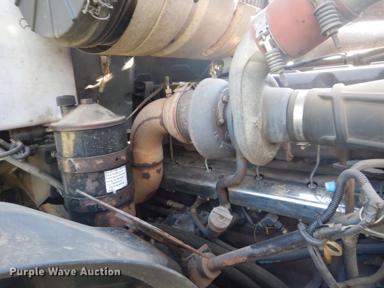 image for item FT9021 2004 Mack Granite  crane truck