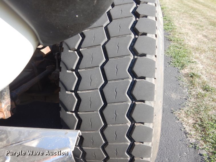 image for item FT9021 2004 Mack Granite  crane truck