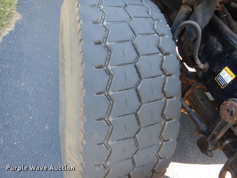 image for item FT9021 2004 Mack Granite  crane truck