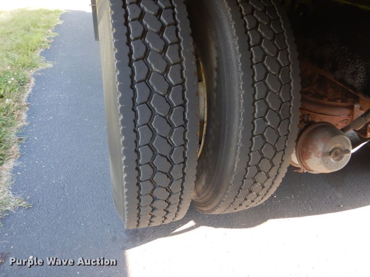 image for item FT9021 2004 Mack Granite  crane truck