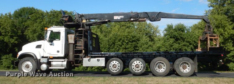 image for item FT9022 2005 Mack Granite  grapple truck