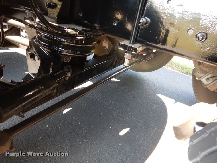 image for item FT9022 2005 Mack Granite  grapple truck