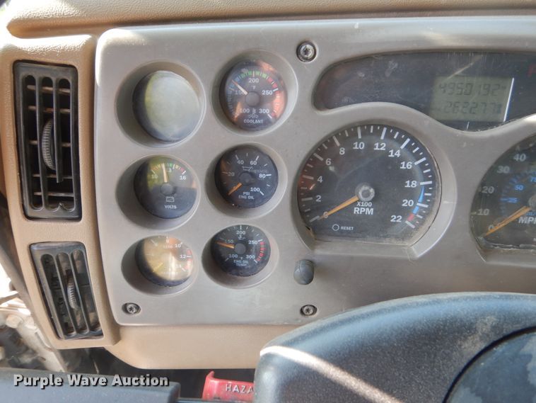 image for item FT9022 2005 Mack Granite  grapple truck