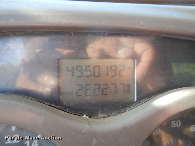 image for item FT9022 2005 Mack Granite  grapple truck