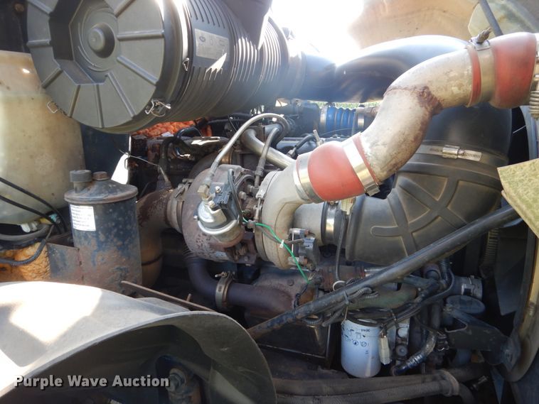 image for item FT9022 2005 Mack Granite  grapple truck