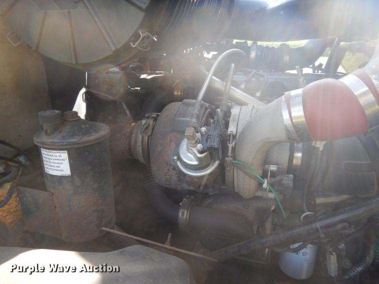 image for item FT9022 2005 Mack Granite  grapple truck