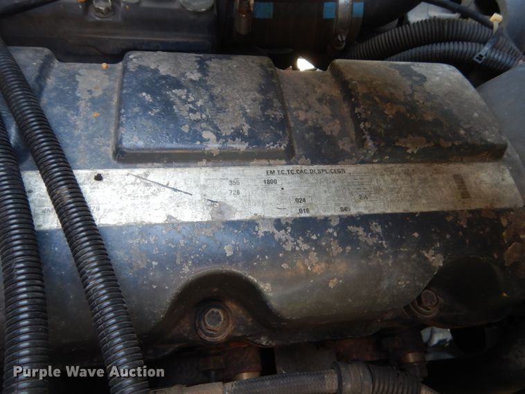 image for item FT9022 2005 Mack Granite  grapple truck