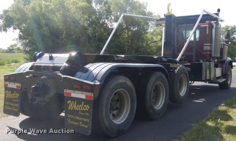 image for item FT9023 1998 Freightliner FLD  hook lift truck