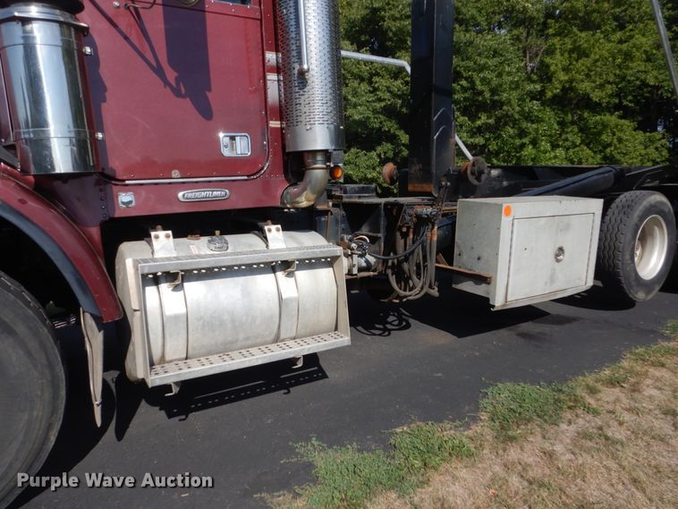 image for item FT9023 1998 Freightliner FLD  hook lift truck