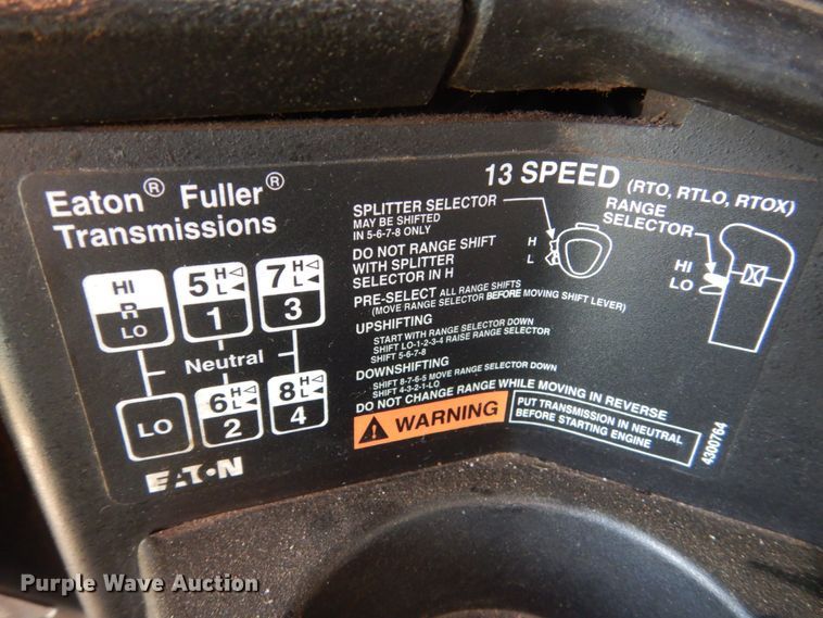 image for item FT9023 1998 Freightliner FLD  hook lift truck