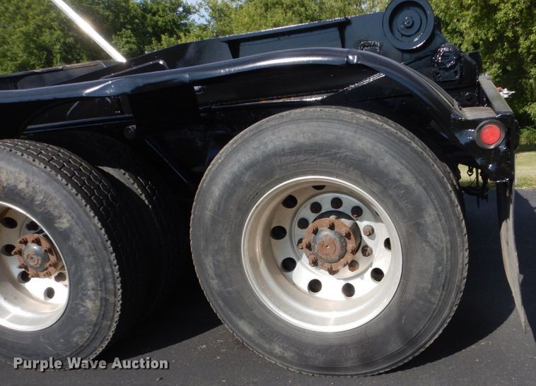 image for item FT9023 1998 Freightliner FLD  hook lift truck