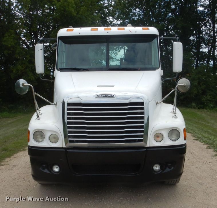 image for item FT9031 2008 Freightliner Century Class  semi truck