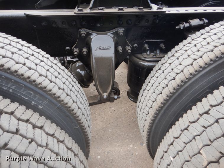 image for item FT9031 2008 Freightliner Century Class  semi truck