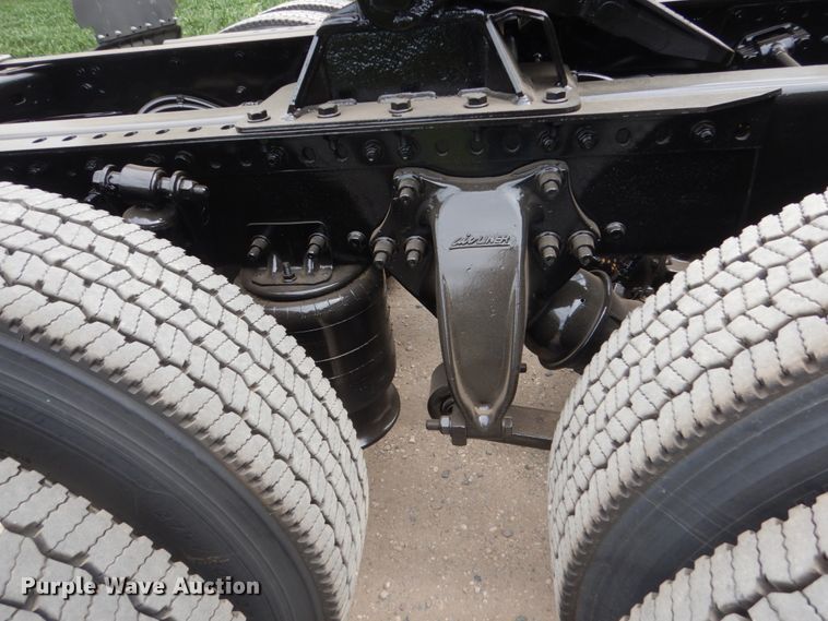 image for item FT9031 2008 Freightliner Century Class  semi truck