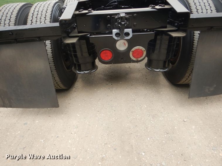 image for item FT9031 2008 Freightliner Century Class  semi truck