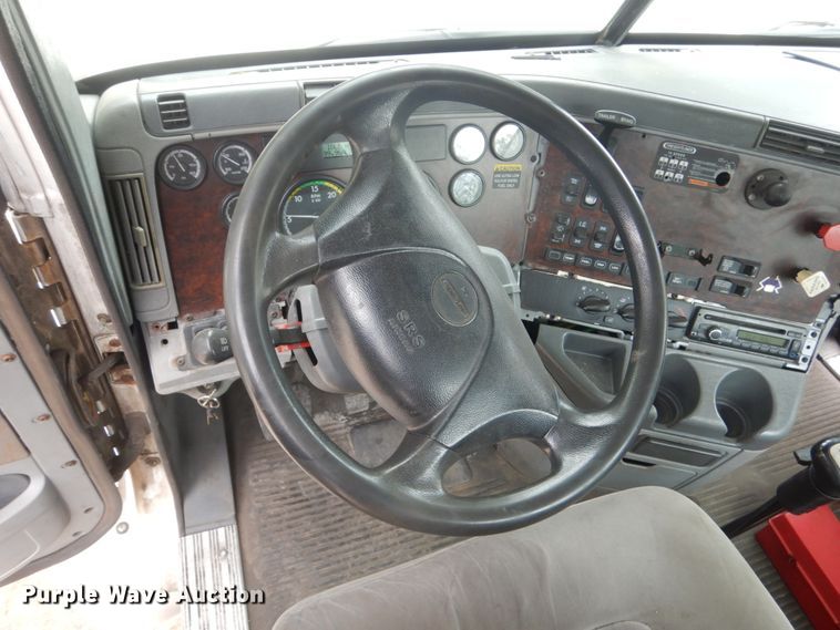 image for item FT9031 2008 Freightliner Century Class  semi truck