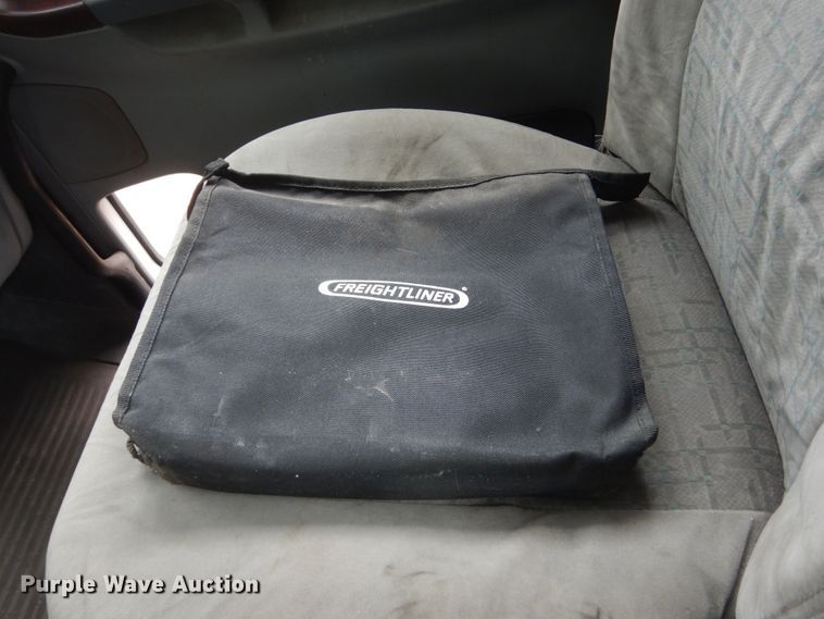 image for item FT9031 2008 Freightliner Century Class  semi truck