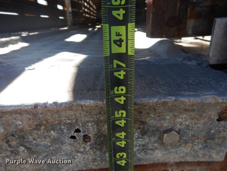 image for item GE9456 1991 Barrett 90L6369 Cattle Pot livestock trailer