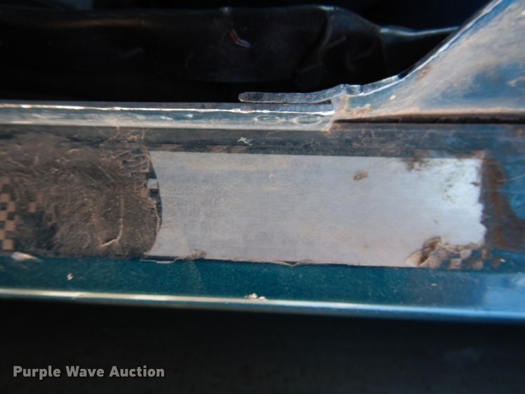 image for item GE9461 2000 Freightliner FLD120  semi truck