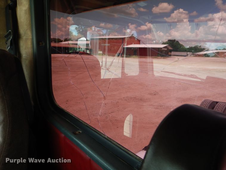 image for item GM9095 1993 Peterbilt 379  semi truck