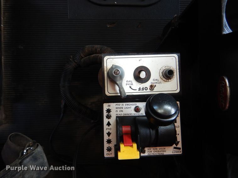 image for item GM9095 1993 Peterbilt 379  semi truck