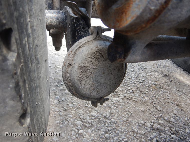 image for item GM9095 1993 Peterbilt 379  semi truck