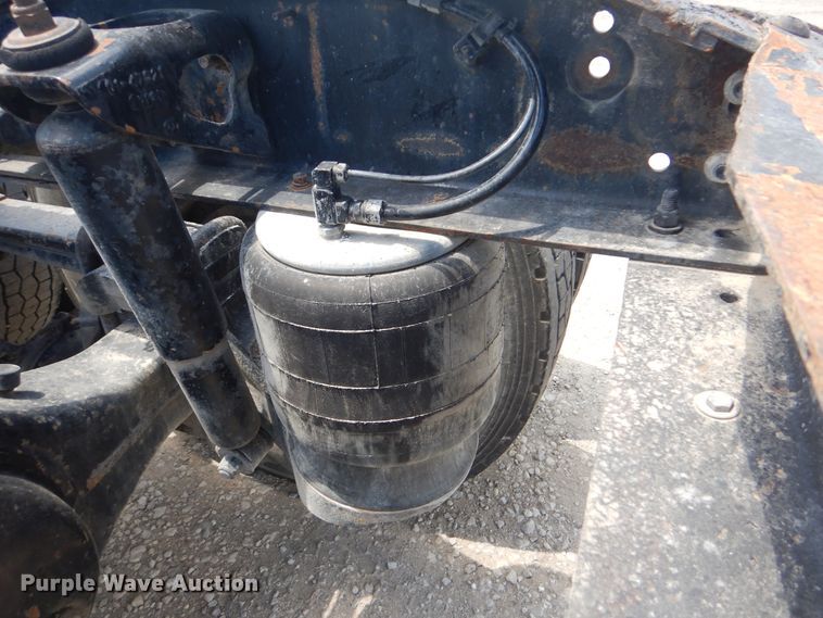 image for item GM9095 1993 Peterbilt 379  semi truck